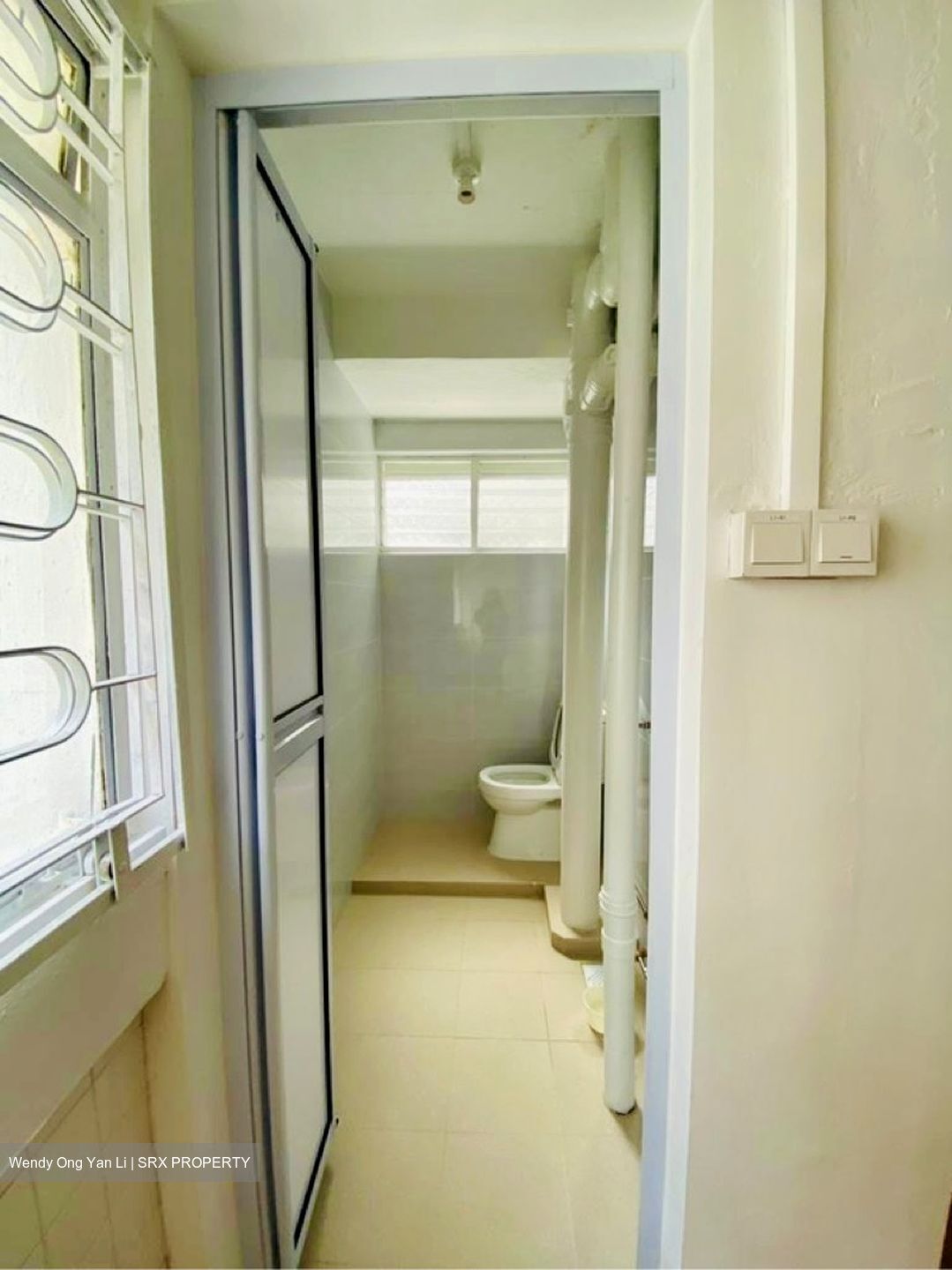 Tampines Street 12 (D18), Shop House #545442781
